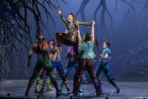 Linedy Genao in "Bad Cinderella"