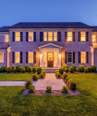 Hamptons Homes, Presented by The Matthew Breitenbach Group