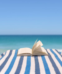 Brainy Beach Reads
