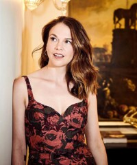 Sutton Foster Finds Balance in Show Biz
