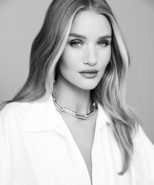 Rosie Huntington-Whiteley Debuts First Rose Inc. Beauty Launch