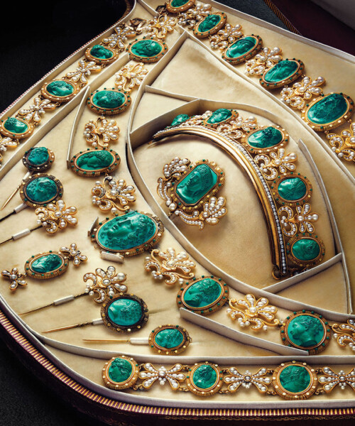 Commemorating The Year of Napoléon Malachite cameo jewelry belonging to Empress Joséphine