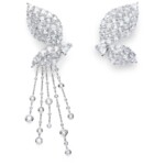 The musical icon and Chopard’s artistic director Caroline Scheufele have collaborated on jewelry pieces, inspired by the butterfly