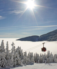 8 Luxury Ski Resorts That Cater to Kids
