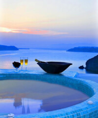 7 Incredible Hot Tubs