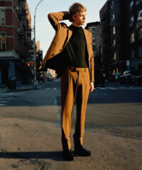 Theory Debuts Sustainable Collection