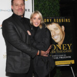New York’s finest raised their glasses to author and life coach Tony Robbins at the launch party for his new book, Money: Master the Game: 7 Simple Steps to Financial Freedom
